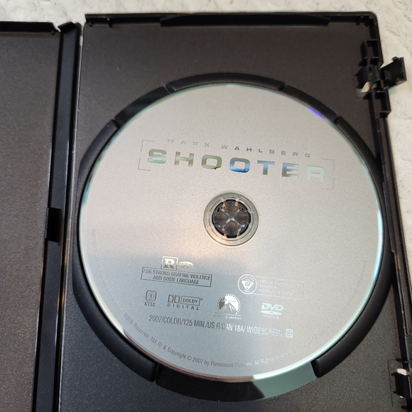 🎬3/15 SHOOTER Mark Walburg Widescreen - Picture 2 of 4